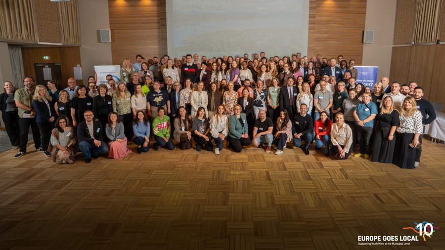 Group picture of the participants 