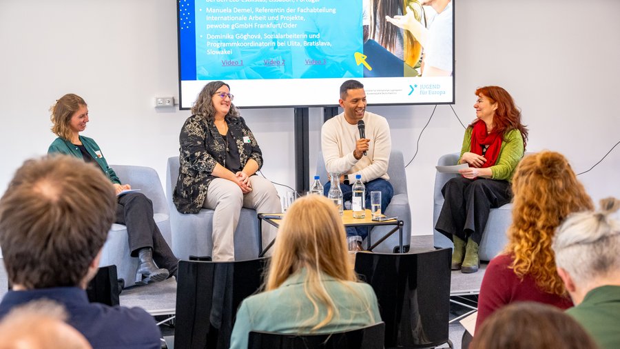 Panel diskutiert Impulse für armutssensible europäische und internationale Jugendarbeit